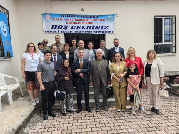 Dikili Halk Eğitim Merkezi Çandarlı Yıl Sonu Sergisi Açıldı.